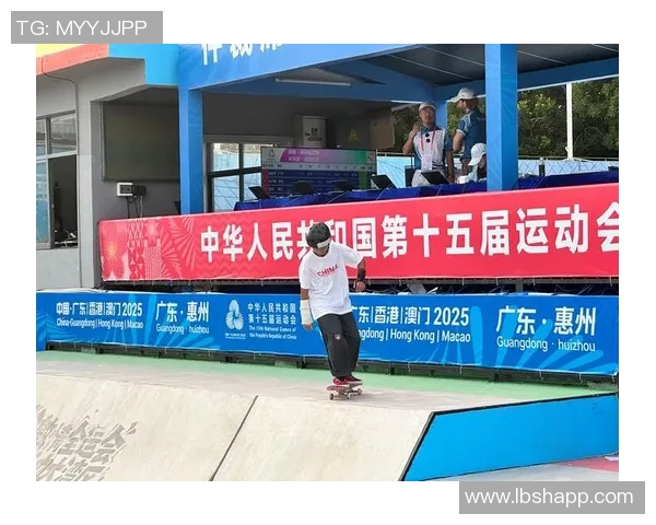深圳滑板队在世界滑板锦标赛中的耐力表现分析与启示 深圳滑板队在世界滑板锦标赛中的耐力表现分析与启示