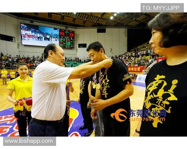 深圳篮球队荣登篮球节奏排行榜第二名引发热议 深圳篮球队荣登篮球节奏排行榜第二名引发热议