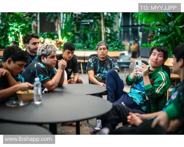 深度探讨王娜在DOTA2世界中的成长与挑战之路 深度探讨王娜在DOTA2世界中的成长与挑战之路