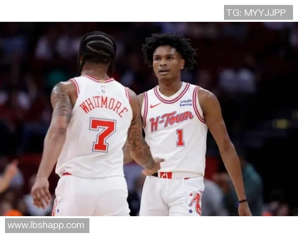 太阳与火箭激战三月三十一日NBA季后赛争夺战精彩回顾与分析 太阳与火箭激战三月三十一日NBA季后赛争夺战精彩回顾与分析