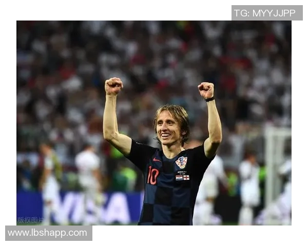 海牙与福图纳激战正酣比分揭晓引发球迷热议 海牙与福图纳激战正酣比分揭晓引发球迷热议