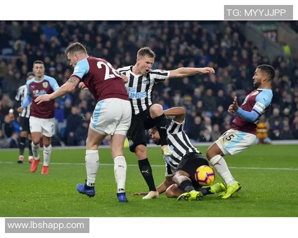 英格兰与俄罗斯精彩对决回顾分析及比赛亮点总结