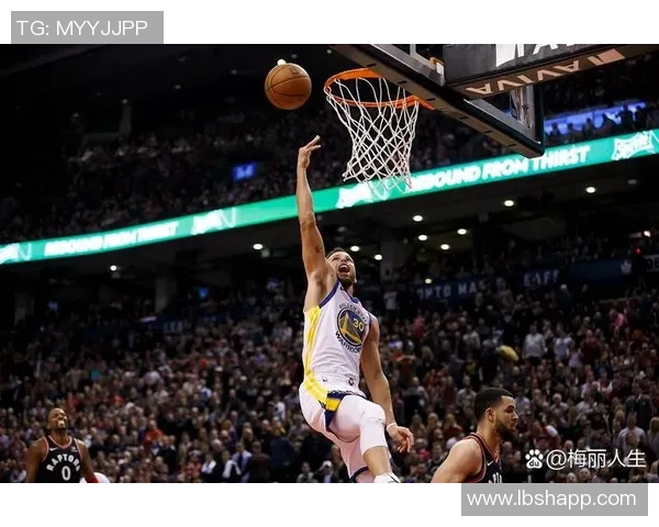 2015年季后赛勇士与雷霆第七场激战回顾与精彩瞬间解析 2015年季后赛勇士与雷霆第七场激战回顾与精彩瞬间解析